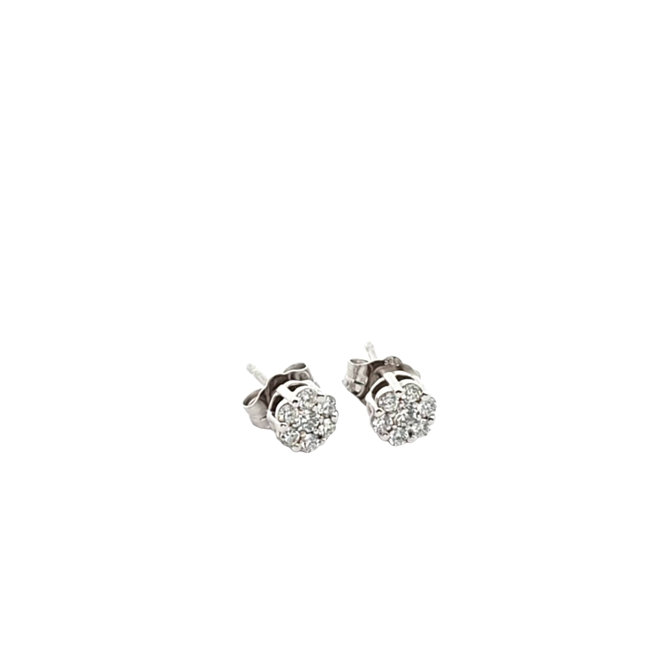 18k white gold diamond cluster earrings with FG VS1 natural diamonds sparkling elegantly