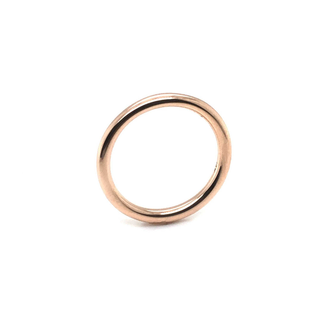 18K gold Maxi Wedding Band with 2.3mm round polished profile, classic and elegant design.