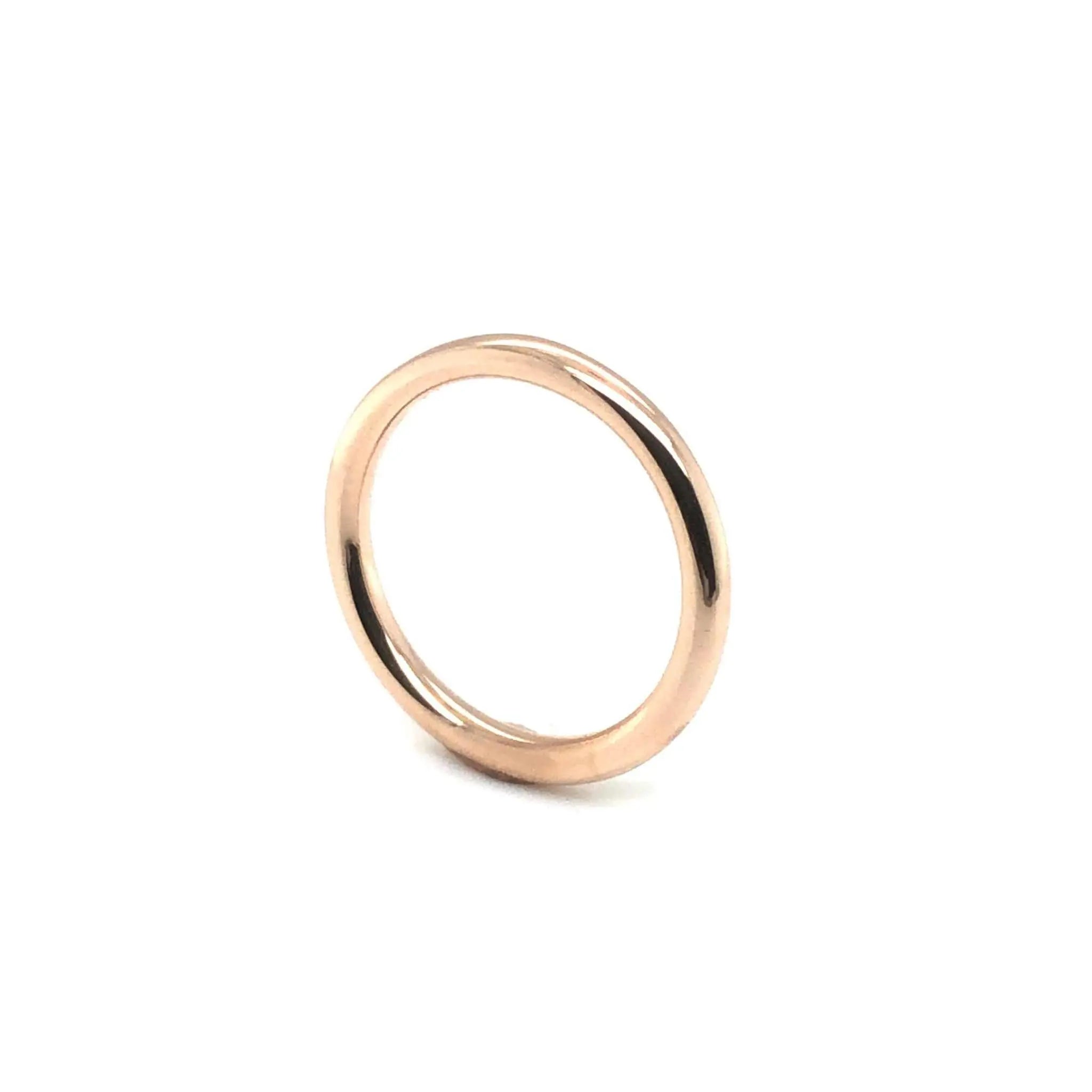 18K gold polished Maxi Wedding Band with 2.3mm round profile for timeless elegance