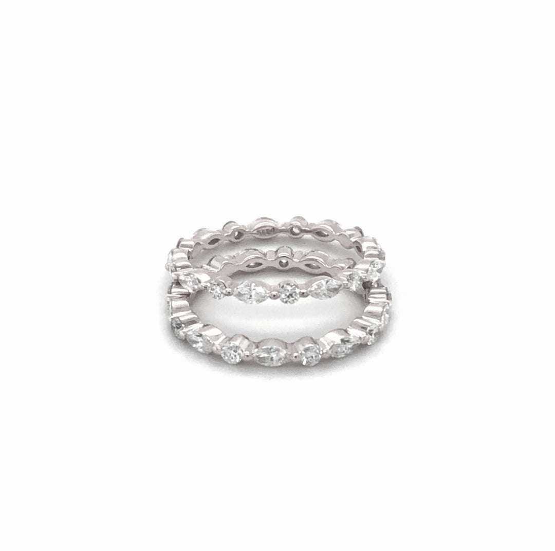 Bella wedding band in 18K yellow gold with round and marquise diamonds, elegant and timeless design