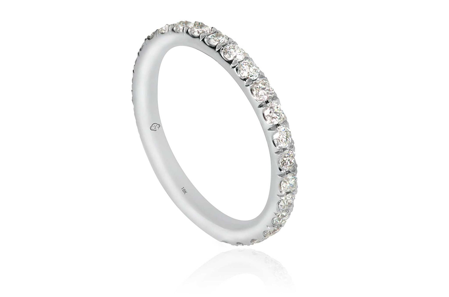 Mona Diamond Wedding Band in 18K yellow gold with EF VVS diamonds, 1.06 carats.
